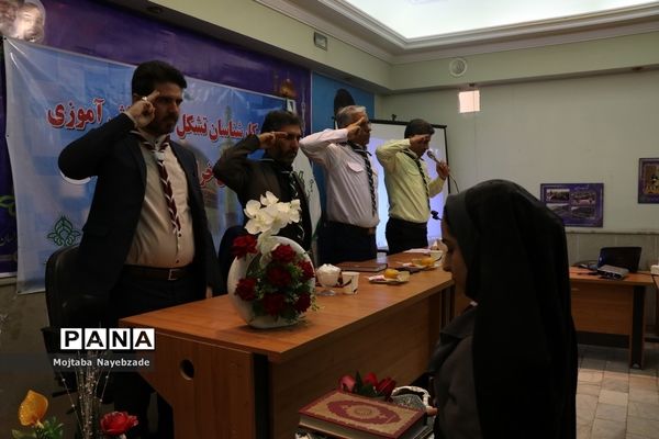 برگزاری نشست کارشناسان و رابطان پانای سازمان دانش‌آموزی خراسان رضوی در مشهد