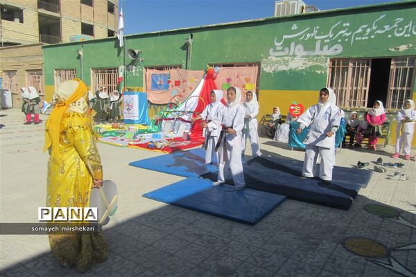 برگزاری المپیاد ورزشی درون مدرسه ای در نی ریز