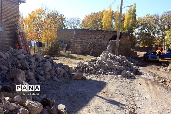 روستای ورنکش میانه 3 روز پس از زلزله