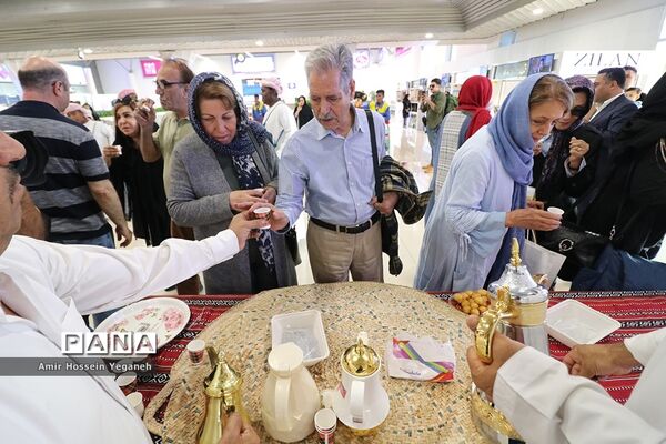 استقبال فرودگاهی از مسافران ورودی در روز کیش