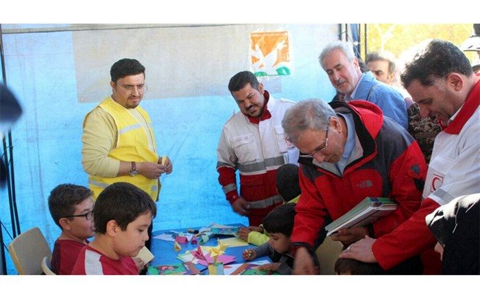 طرح امداد فرهنگی و پیک امید در مناطق زلزله زده