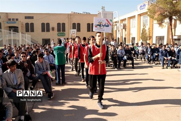 آیین افتتاحیه المپیاد ورزشی درون مدرسه‌ای در یزد