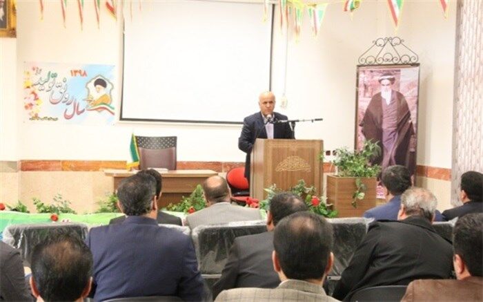 مدیر آموزش و پرورش اسلامشهر:طبق سند تحول بنیادین ،چرخش‌های تحول بنیادین باید از معلمی به سمت مربی گری حرکت کند