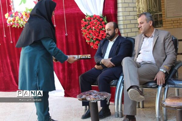 برگزاری جشن وحدت در مدرسه قاضی گله‌دار