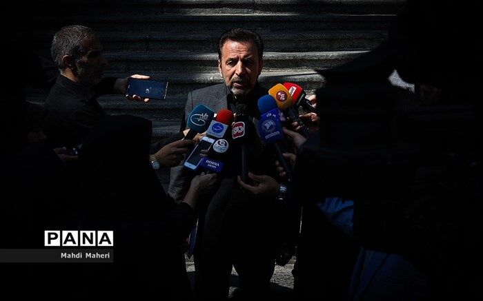 واعظی: رئیس‌جمهوری در مبارزه با فساد هیچ خط قرمزی ندارد