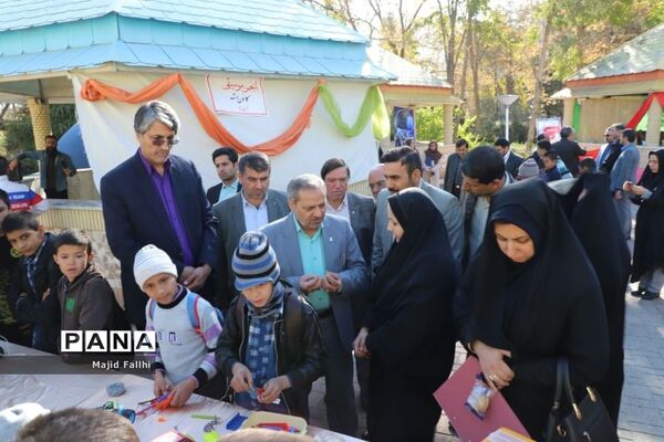بازدید معاون پرورشی و فرهنگی  وزارت آموزش و پرورش از اولین جشنواره دستاورد‌های کانون‌های فرهنگی و تربیتی  مشهد