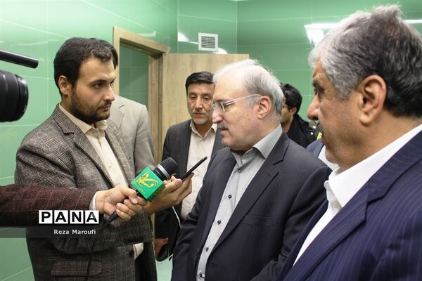 بازدید وزیر بهداشت و درمان از بیمارستان  فوق تخصصی  زنان ارومیه