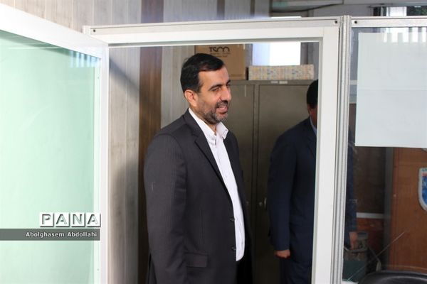 بازدید مدیرکل آموزش و پرورش استان بوشهر از سازمان دانش‌آموزی استان