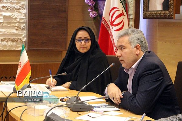 دومین نشست هم‌اندیشی فرماندار تبریز با رابطین امور بانوان ادارات