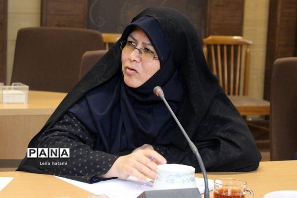 دومین نشست هم‌اندیشی فرماندار تبریز با رابطین امور بانوان ادارات