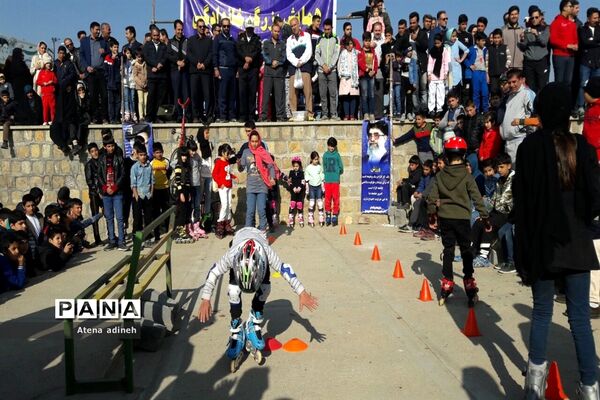 همایش دوچرخه سواری و پیاده روی خانوادگی در شهرستان شاهین دژ