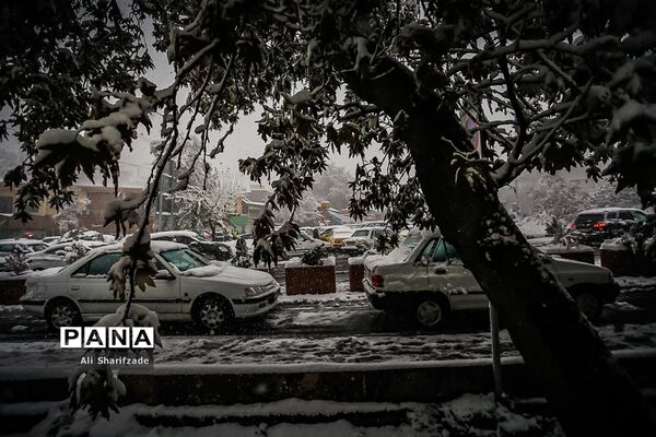 بارش برف پاییزی در تهران