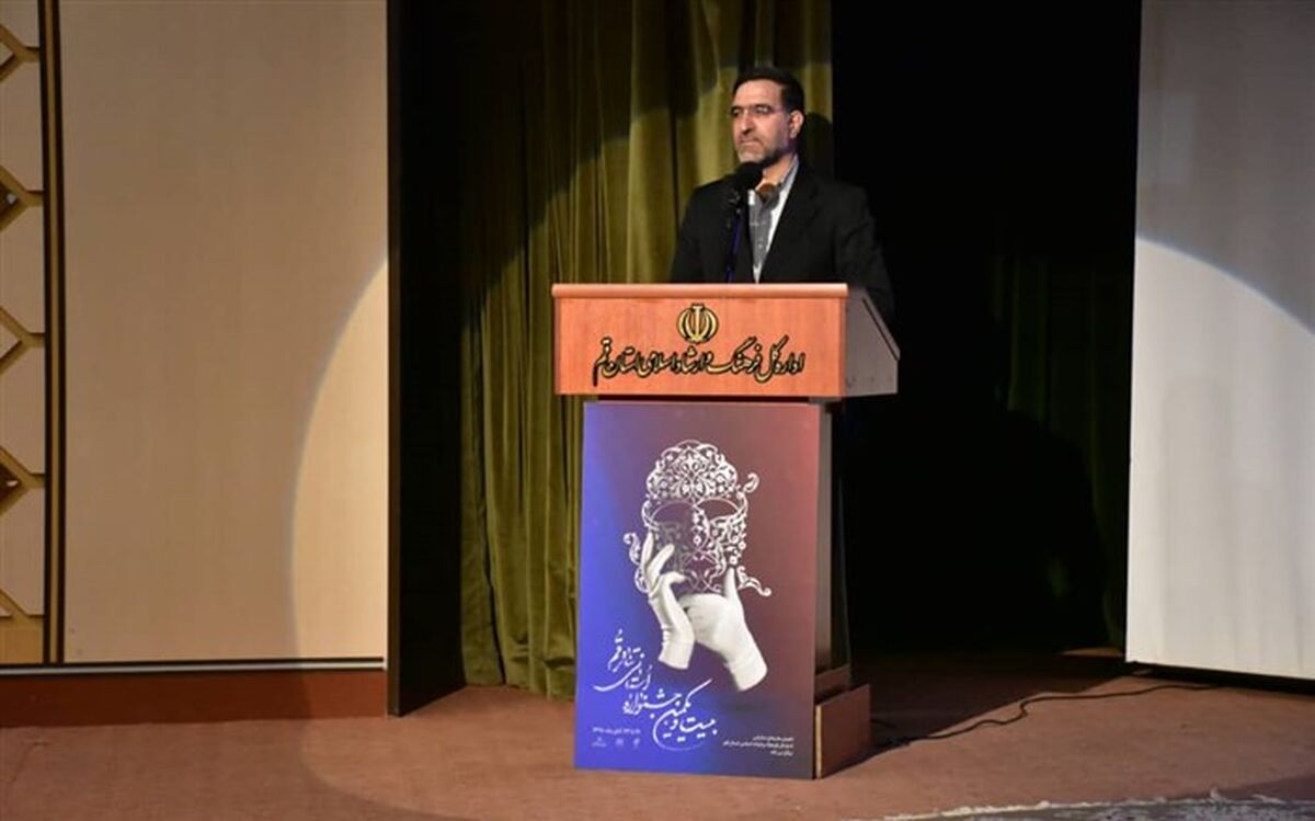هنرمندان در گام دوم انقلاب مراقب دام های حاشیه ای باشند