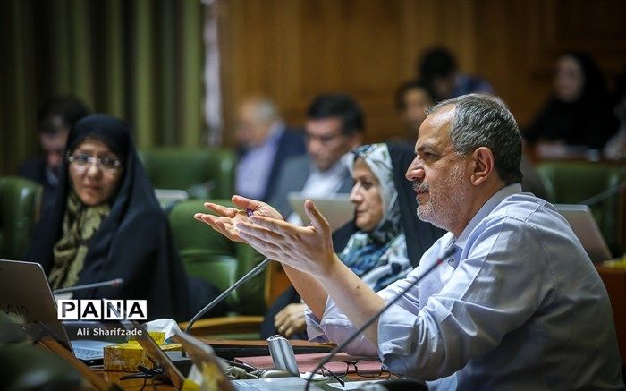 مسجدجامعی: بخشی از درآمد حاصله از افزایش نرخ بنزین صرف توسعه حمل و نقل عمومی شود