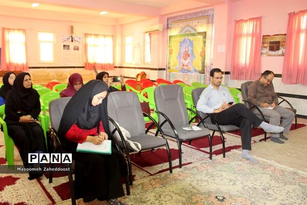 جلسه هماهنگ مانور زلزله با مدیران مدارس مجری طرح مانور محله