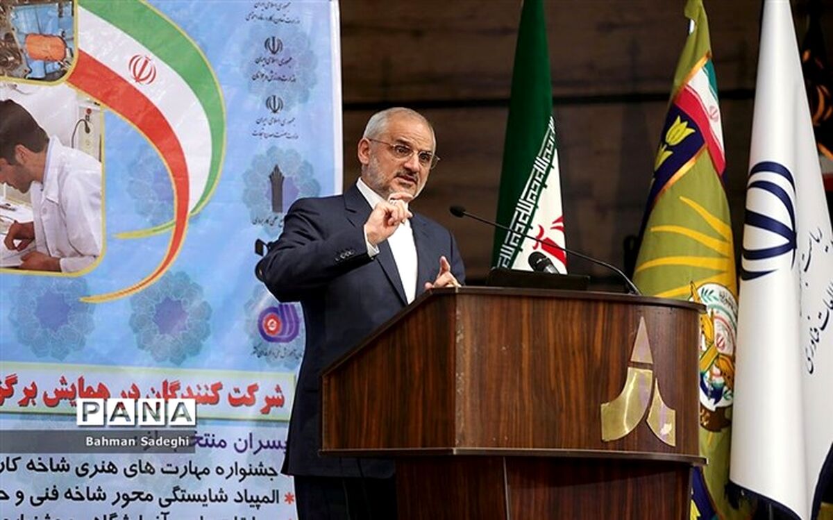 وزیر آموزش‌وپرورش: می‌توانیم اقتصاد را به سمت اشتغال بعد از دیپلم هدایت کنیم