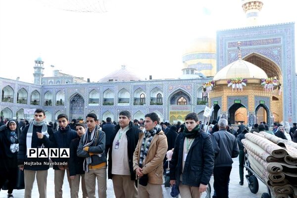 افتتاحیه سومین دوره مسابقات هم‌خوانی قرآن کریم و مدیحه سرایی دانش‌آموزان پسر سراسر کشور در مشهد مقدس