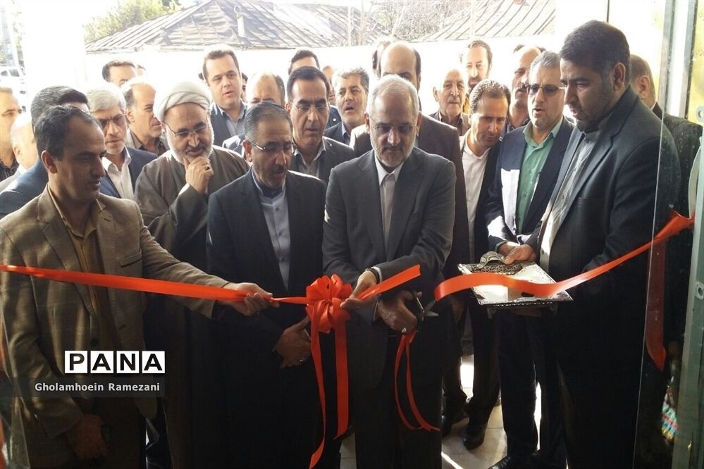 استقبال پیشتازان مازندران از وزیر آموزش‌وپرورش در غرب استان