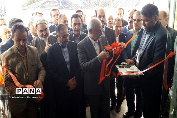 استقبال پیشتازان مازندران از وزیر آموزش‌وپرورش در غرب استان