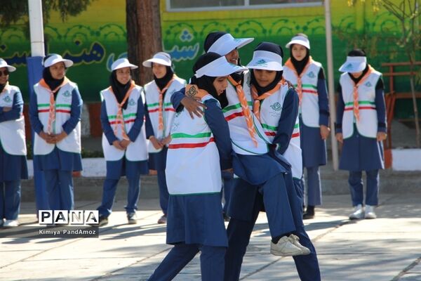 مانور پدافند غیرعامل در آموزشگاه نمونه تقوی شهرستان بیرجند