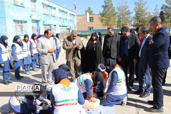 مانور پدافند غیرعامل در آموزشگاه نمونه تقوی شهرستان بیرجند