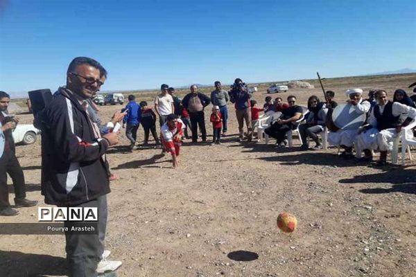 مسابقات تیراندازی به اهداف پروازی در جنگل نخاب شهرستان خوسف