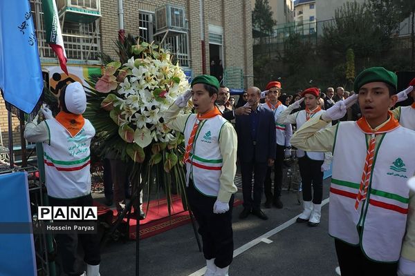 آیین افتتاحیه کشوری ششمین دوره المپیاد ورزشی درون مدرسه‌ای