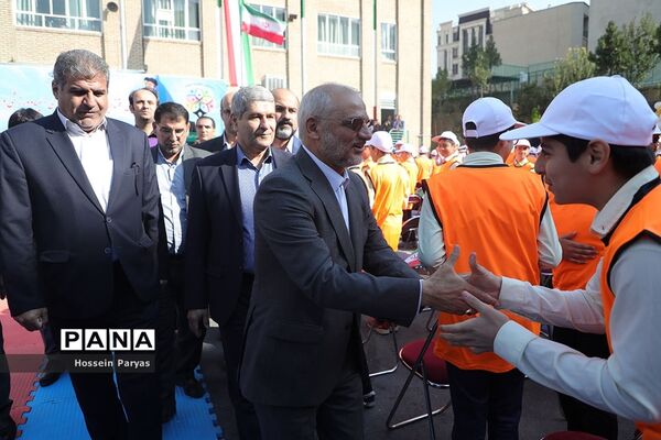 آیین افتتاحیه کشوری ششمین دوره المپیاد ورزشی درون مدرسه‌ای