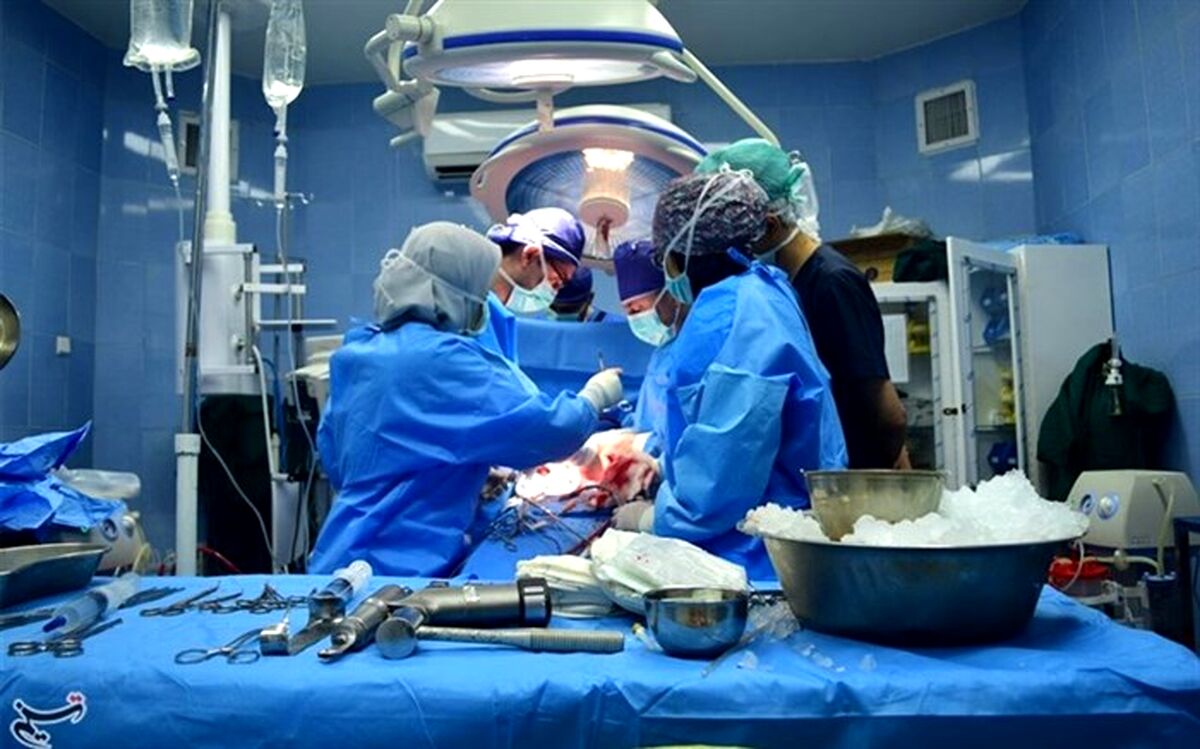 عذرخواهی رئیس بیمارستان شهید رجایی شیراز برای جراحی دست سالم به جای دست شکسته