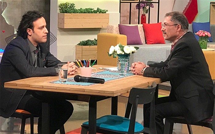 رضا  درمیشیان،  کاوه آفاق را تهدید به مرگ کرد