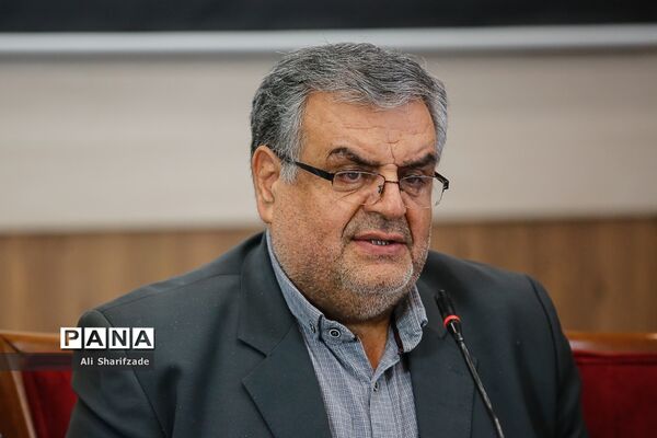 رونمایی از پوستر جشنواره فیلم رشد