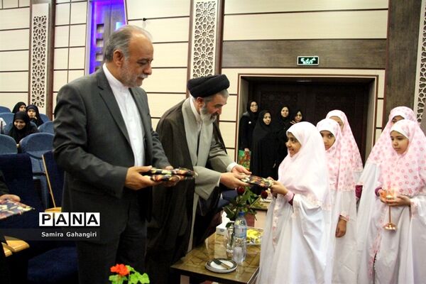 همایش دختران آفتاب درسالن قلم چی بیرجند