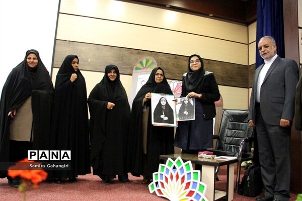 همایش دختران آفتاب درسالن قلم چی بیرجند