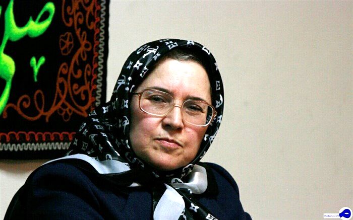 صدیقه وسمقی: در جامعه‌ای که به تک همسری گرایش دارد تبلیغ چندهمسری یک حرکت وارونه و حتی مخالف رویکرد قرآن است
