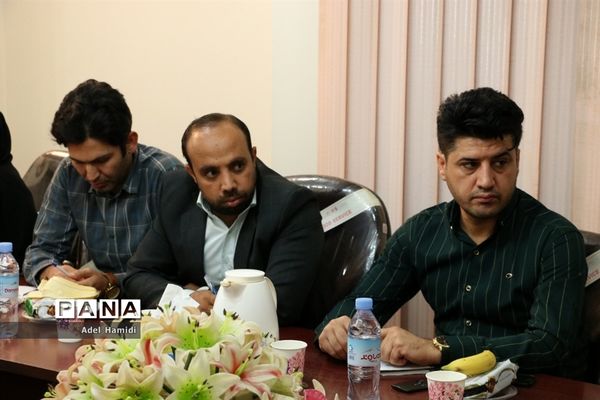 نشست خبری مدیرکل نهادکتابخانه‌های عمومی استان خوزستان