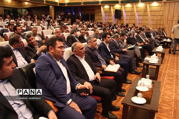 جلسه شورای اداری استان یزد و نشست خبری با حضور رئیس جمهوری