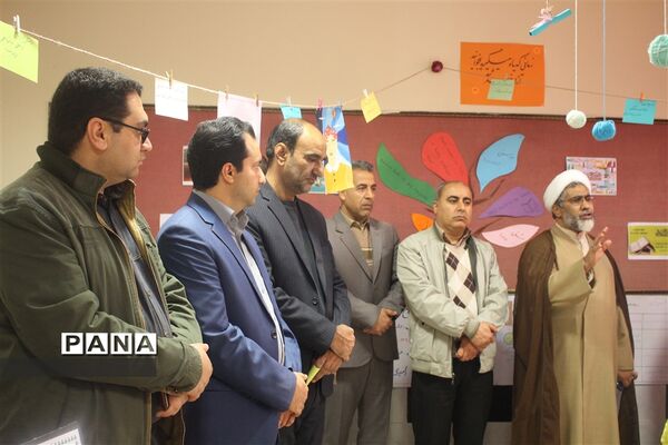 افتتاح کافه کتاب در دبیرستان دخترانه فرزانگان (دوره اول) شهرستان بجنورد