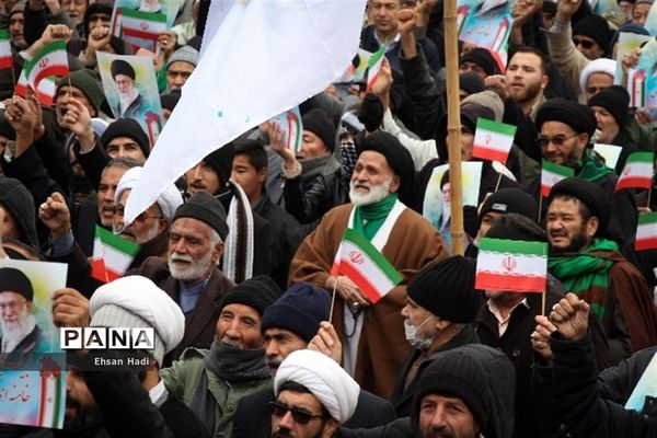 راهپیمایی مردم مشهد در محکومیت اقدامات اخیر آشوب طلبان