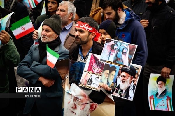 راهپیمایی مردم مشهد در محکومیت اقدامات اخیر آشوب طلبان