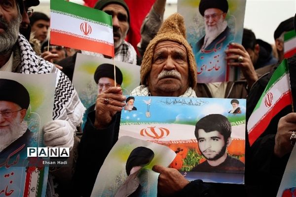 راهپیمایی مردم مشهد در محکومیت اقدامات اخیر آشوب طلبان