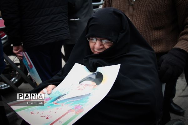 راهپیمایی مردم مشهد در محکومیت اقدامات اخیر آشوب طلبان