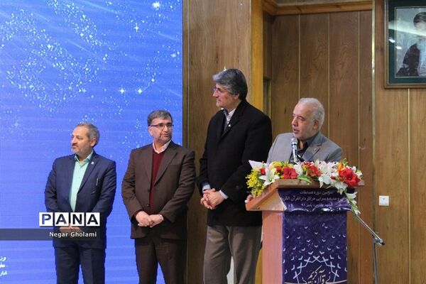 آیین اختتامیه سومین دوره مسابقات کشوری همخوانی قرآن کریم و مدیحه سرایی دانش‌آموزان دختر