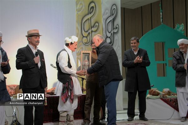 شبی با موسیقی در تایباد