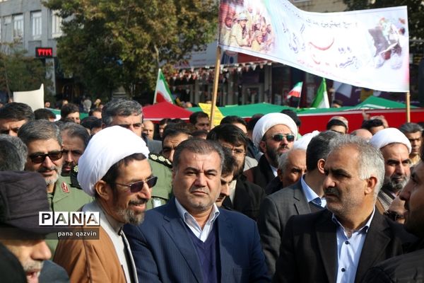 راهپیمایی مردم قزوین درحمایت از امنیت و اقتدار ایران اسلامی