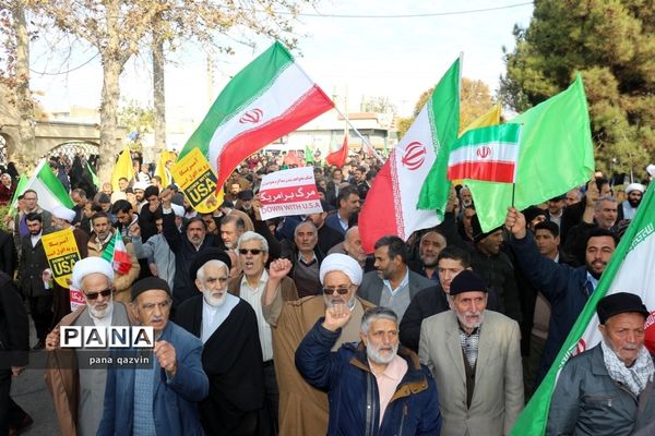 راهپیمایی مردم قزوین درحمایت از امنیت و اقتدار ایران اسلامی