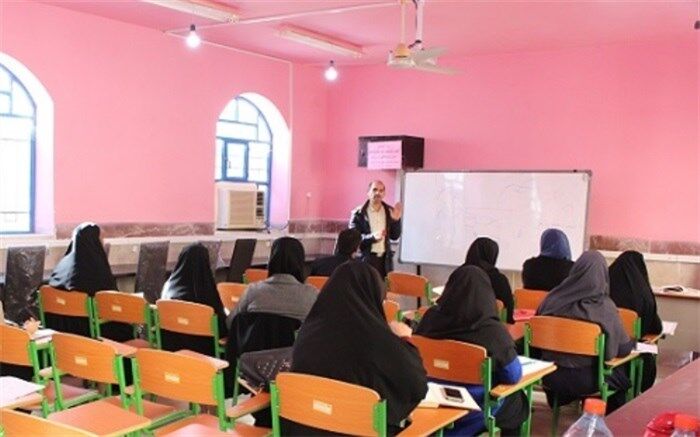 دوره آموزشی معلمان چند مهارتی درمنطقه شبانکاره برگزارگردید