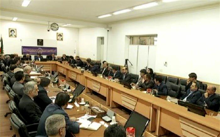 بررسی آخرین وضعیت قیمت‌ها در بازار در کارگروه تنظیم بازار استان یزد