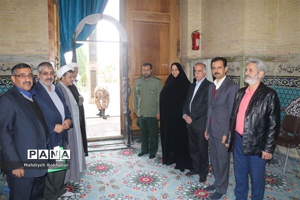 اعزام دانش آموزان دختر یزدی  به اردوی راهیان نور