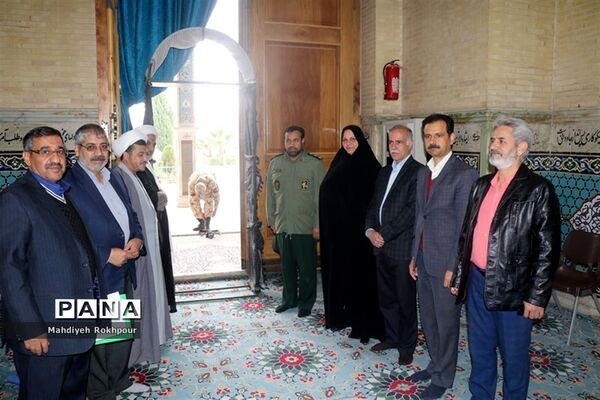 اعزام دانش آموزان دختر یزدی  به اردوی راهیان نور
