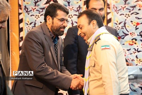 آئین افتتاح رسمی فعالیت‌های سازمان دانش‌آموزی درمدارس